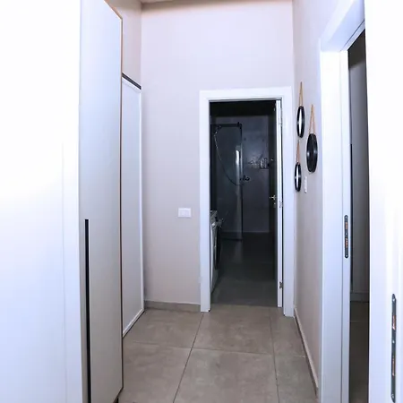 Luxurious Square 21 Apartman