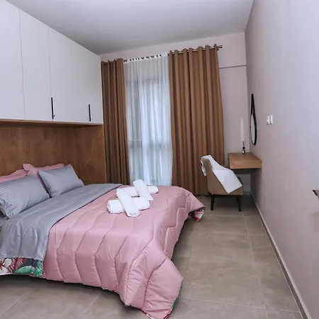 Luxurious Square 21 Apartman *