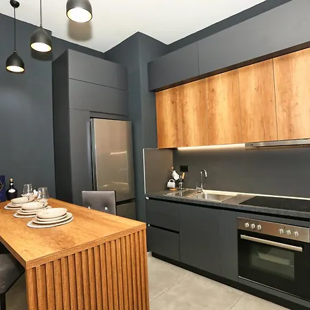 Apartman Luxurious Square 21 *