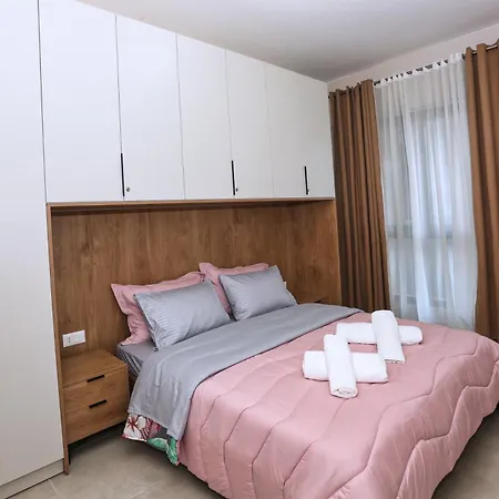 Apartman Luxurious Square 21 *