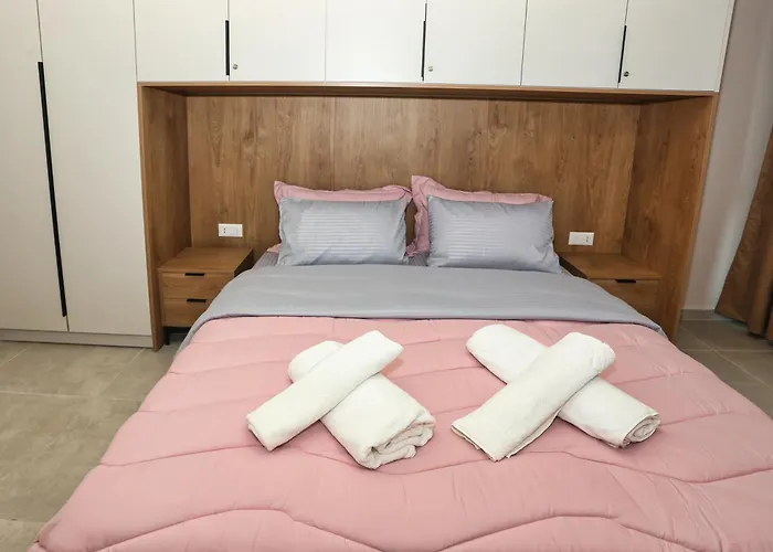 Luxurious Square 21 Apartament *