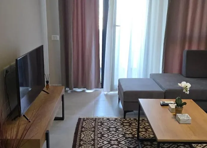 Luxurious Square 21 * Tirana