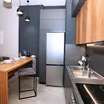 Luxurious Square 21