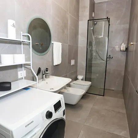 Apartment Luxurious Square 21