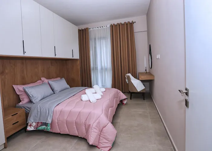 Luxurious Square 21 דירה *