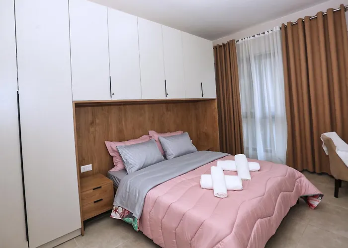 Apartmán Luxurious Square 21 *